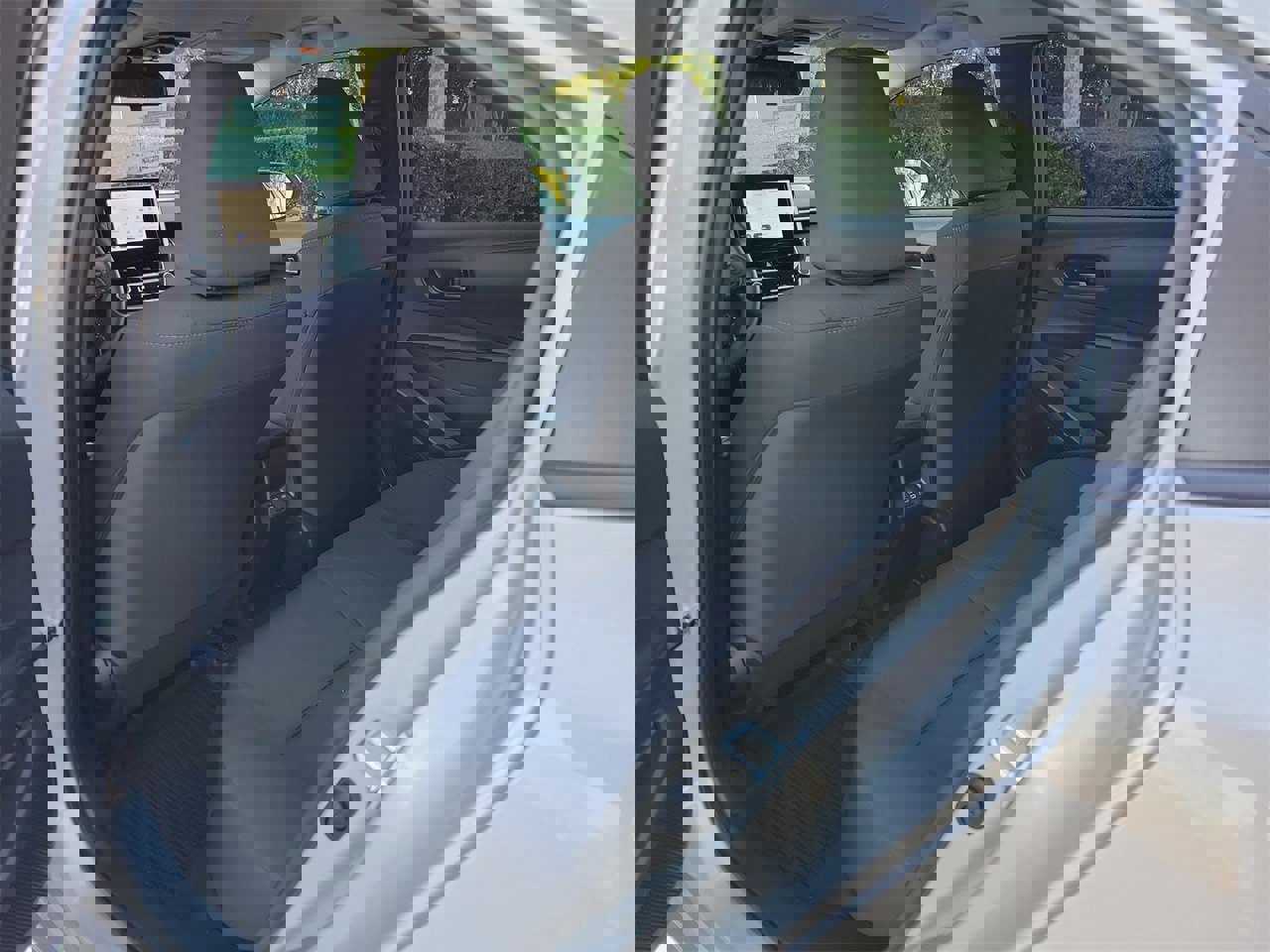 New 2026 Toyota Corolla LE image 9