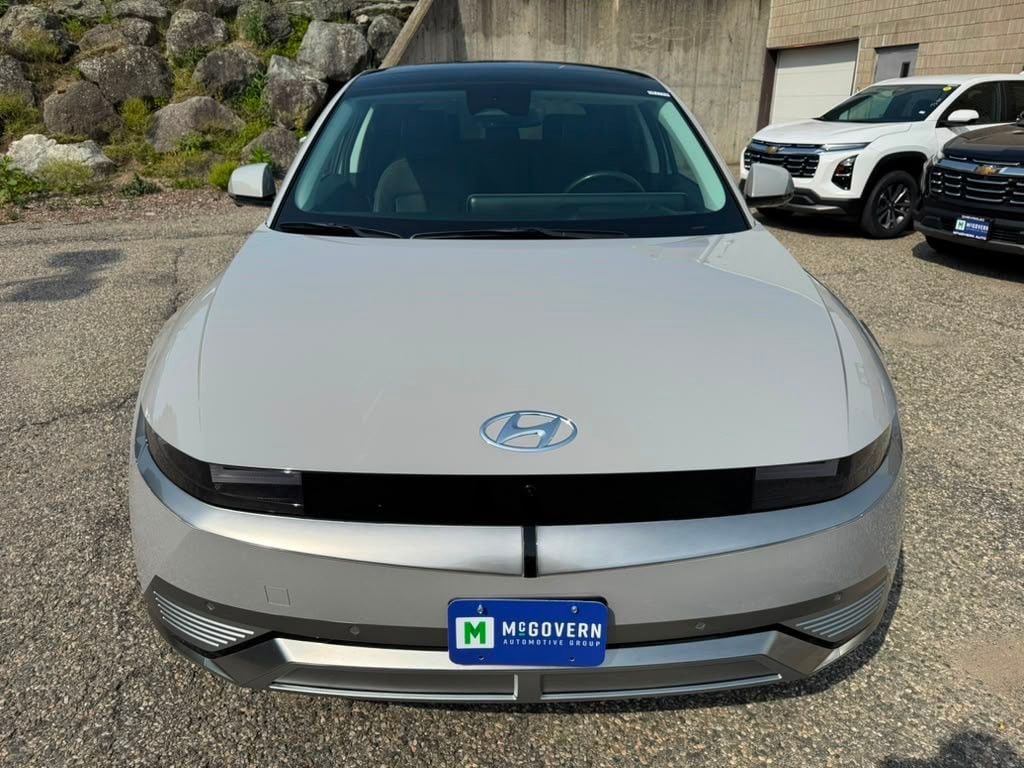 Certified 2023 Hyundai Ioniq 5 Limited AWD/4WD image 10