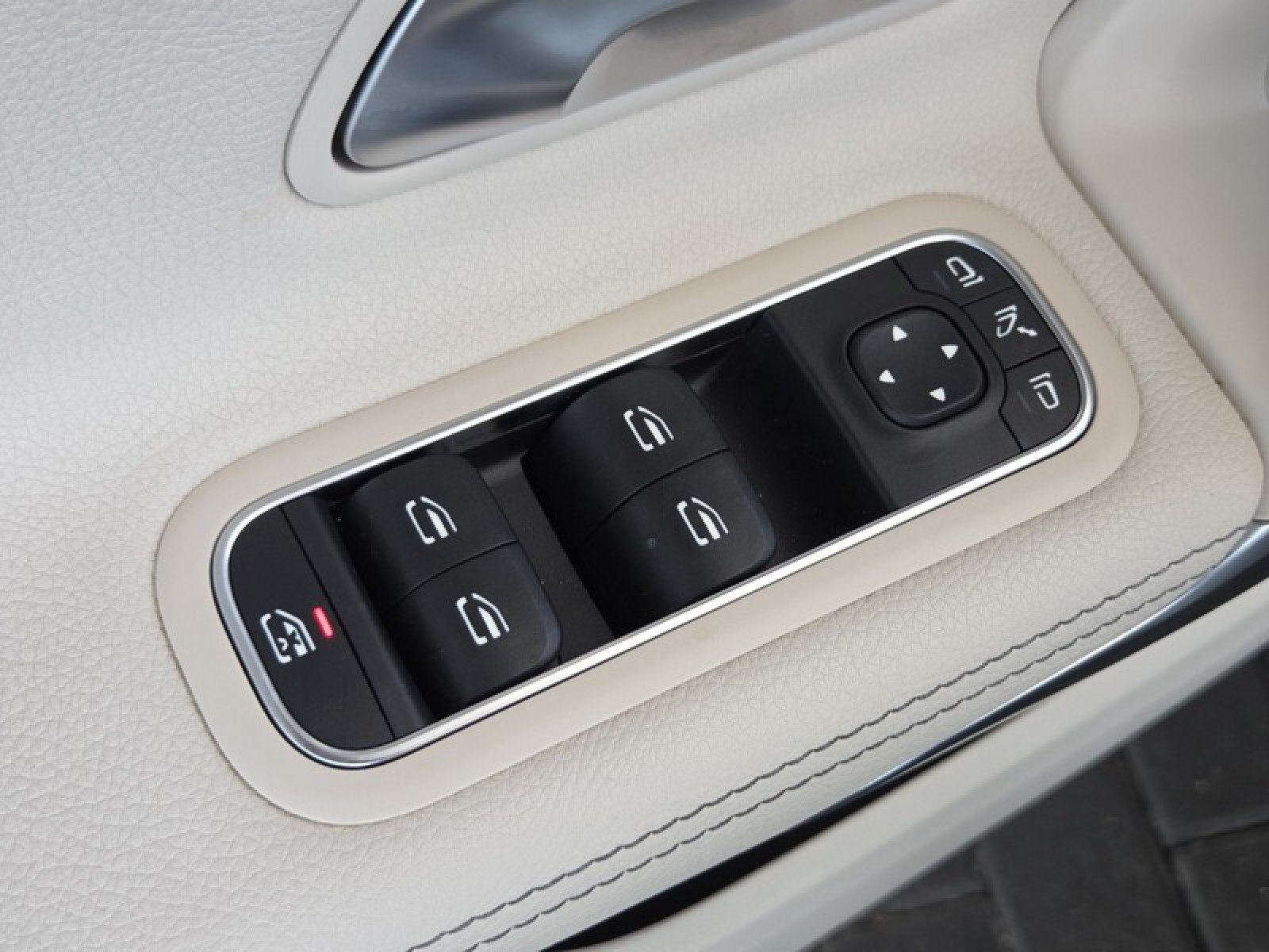 Certified 2022 Mercedes-Benz A 220 image 24