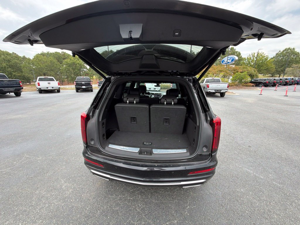 Used 2020 Cadillac XT6 Premium Luxury AWD/4WD image 14