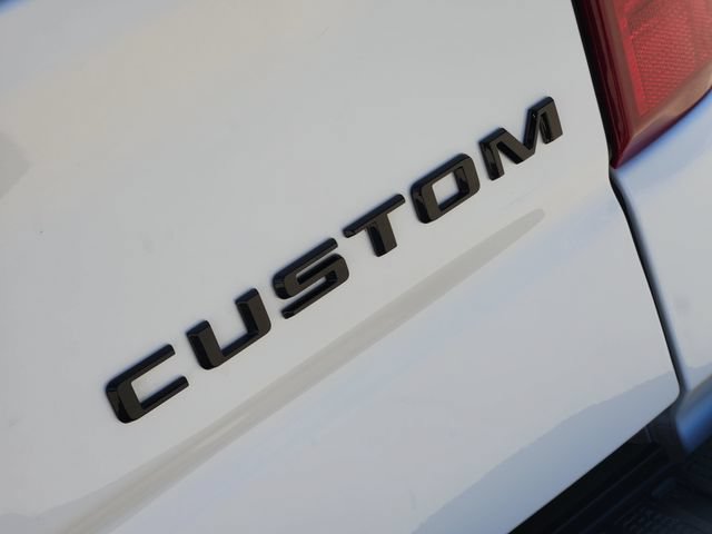 Used 2025 Chevrolet Silverado 1500 Custom Trail Boss w/ LPO, Dark Essentials Package AWD/4WD image 9
