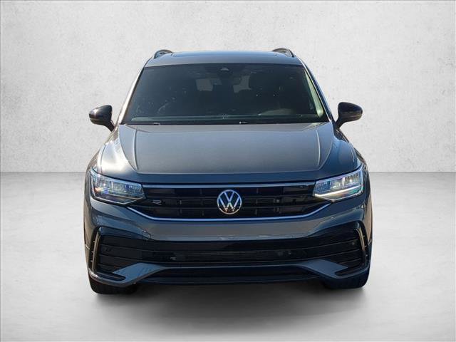 Used 2023 Volkswagen Tiguan SE R-Line FWD image 2