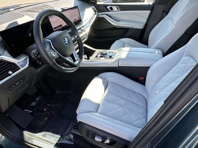 Certified 2024 BMW X5 xDrive50e w/ Climate Comfort Package AWD/4WD image 2