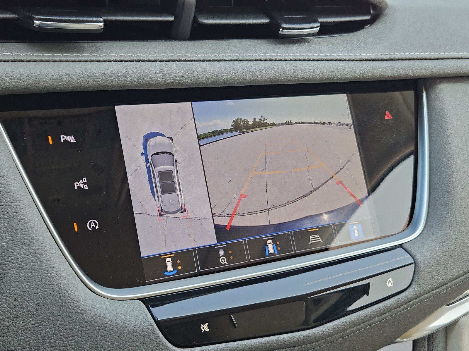 New 2026 Cadillac XT5 Premium Luxury w/ Driver Assist Package FWD image 12