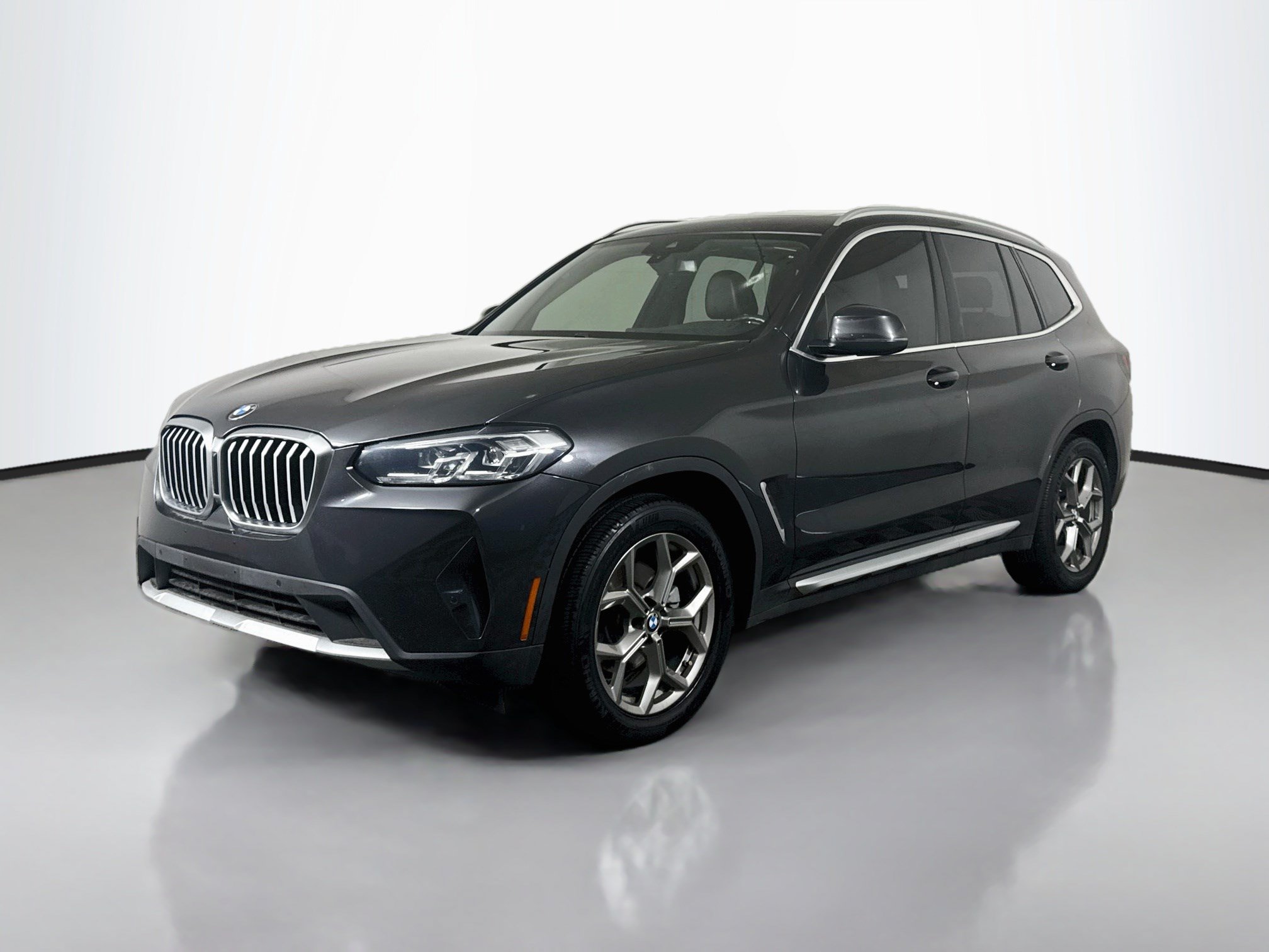 Used 2023 BMW X3 xDrive30i w/ Convenience Package AWD/4WD image 4