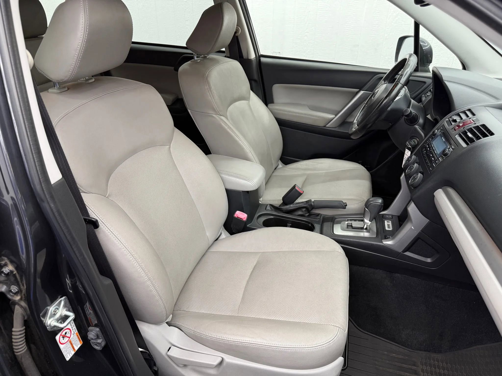 Used 2015 Subaru Forester 2.5i Limited image 6