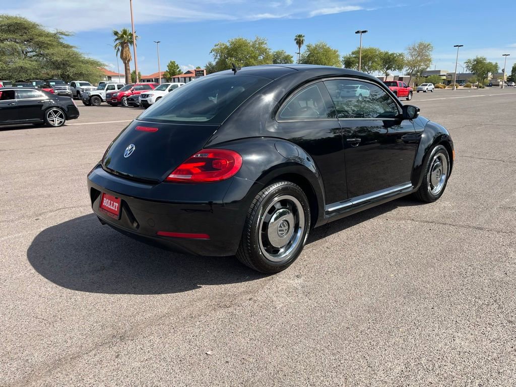 Used 2013 Volkswagen Beetle 2.5 image 9