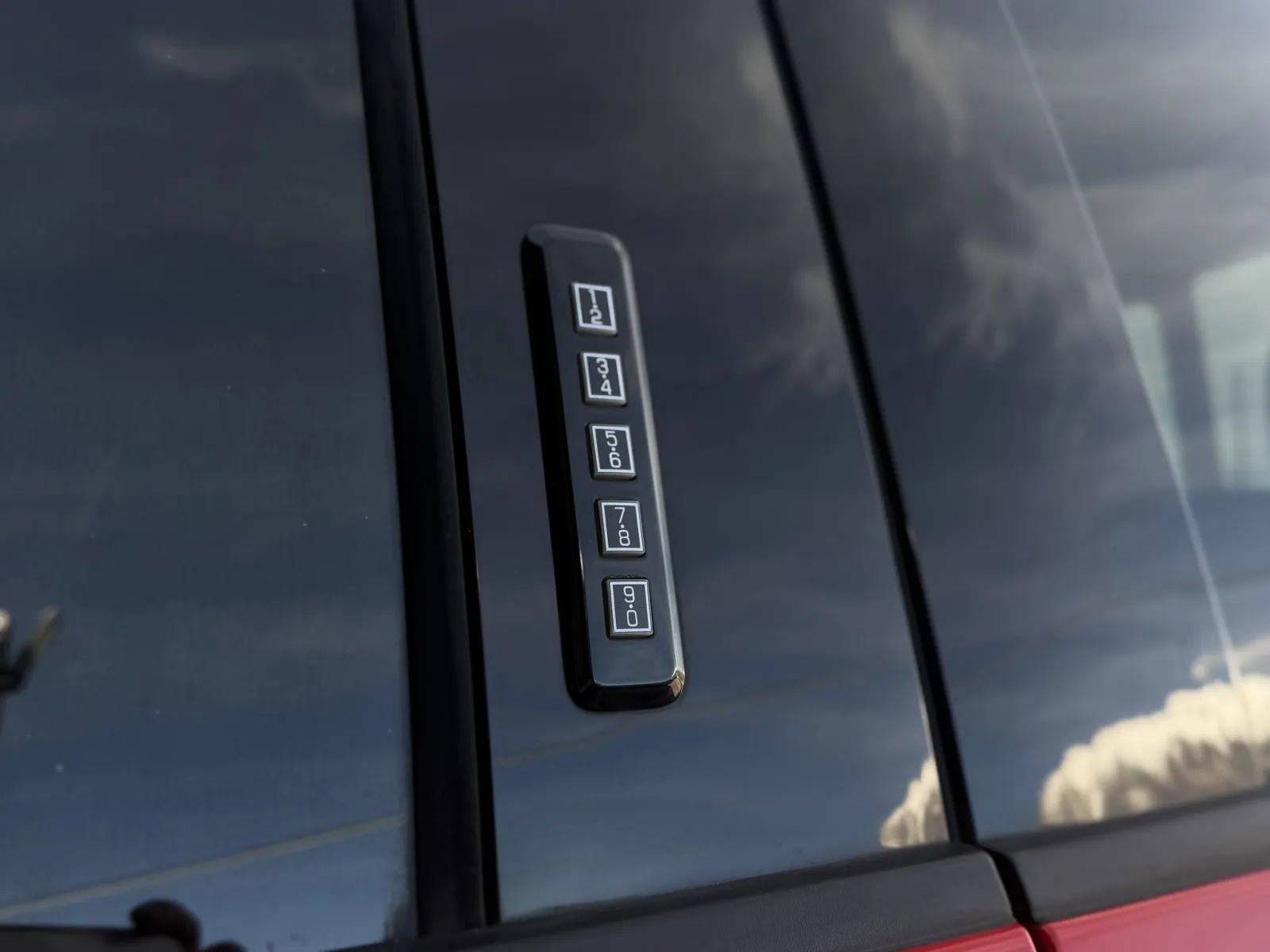 Used 2017 Ford F350 Lariat w/ Lariat Ultimate Package image 46