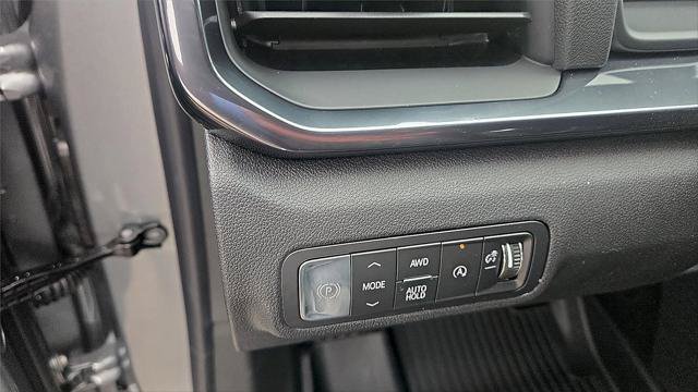 New 2026 GMC Terrain AT4 w/ LPO, Floor Liner Package AWD/4WD image 32