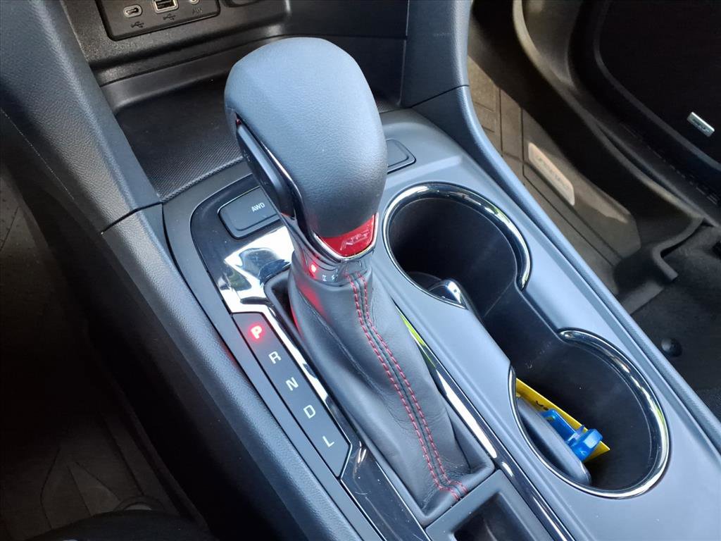 Used 2022 Chevrolet Equinox RS w/ RS Leather Package image 23