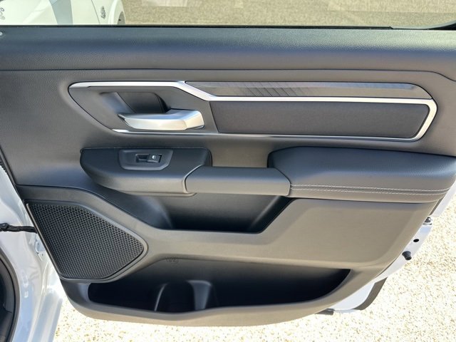 New 2026 RAM 1500 4x4 Crew Cab image 47