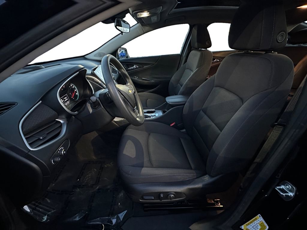 Used 2024 Chevrolet Malibu LT image 9