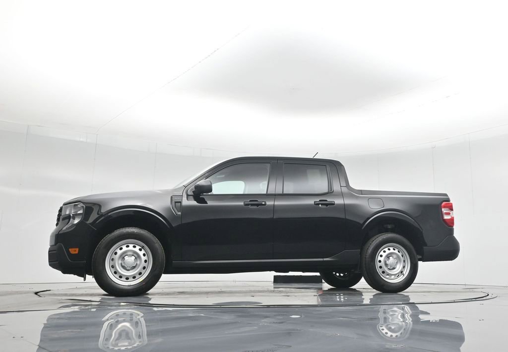 New 2025 Ford Maverick XL w/ Equipment Group 102A image 48