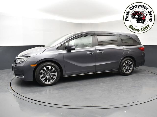 Used 2024 Honda Odyssey EX-L image 3
