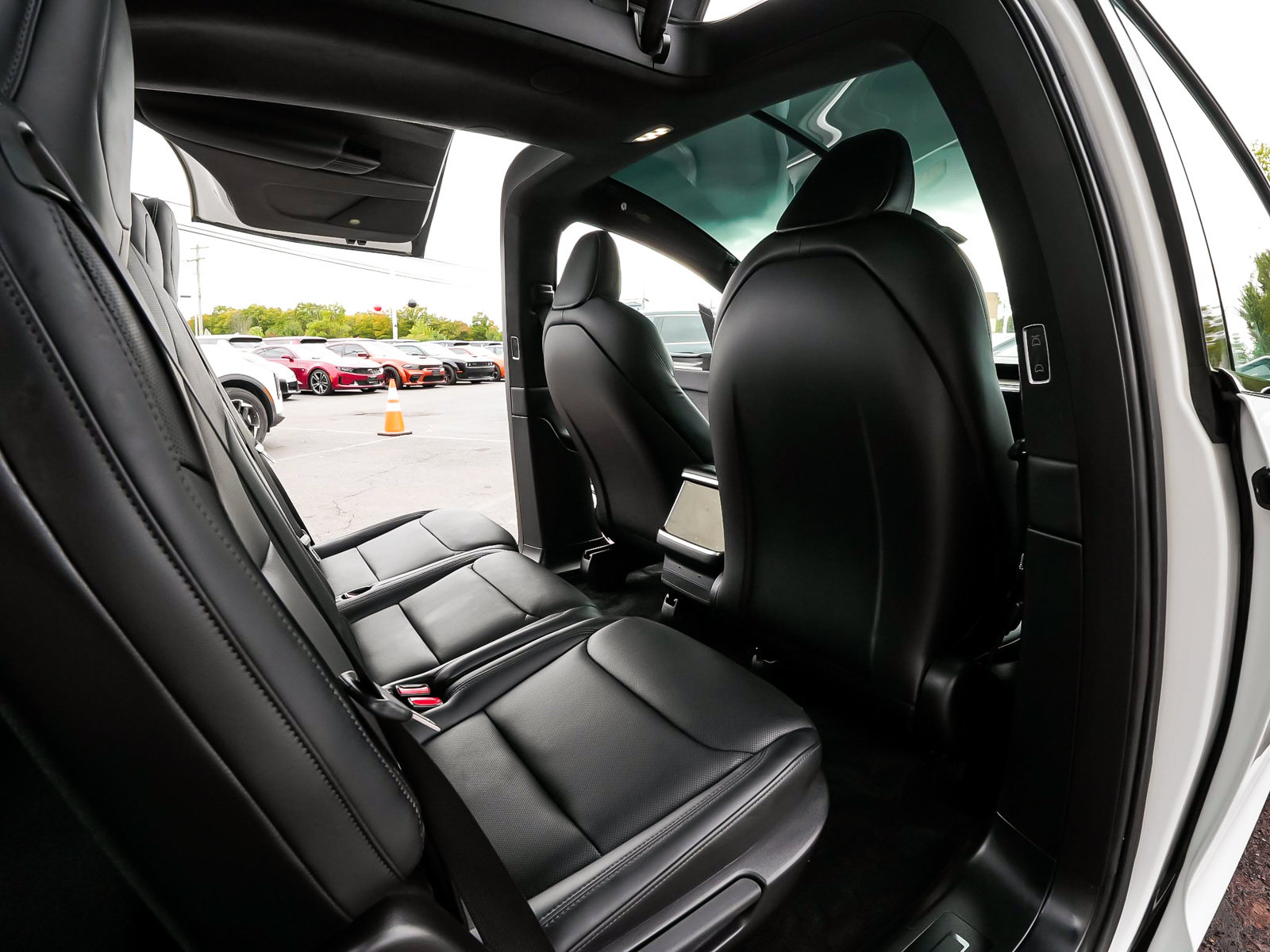 Used 2023 Tesla Model X AWD/4WD image 37