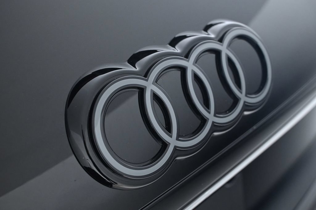 New 2026 Audi Q3 quattro 2.0T AWD/4WD image 22