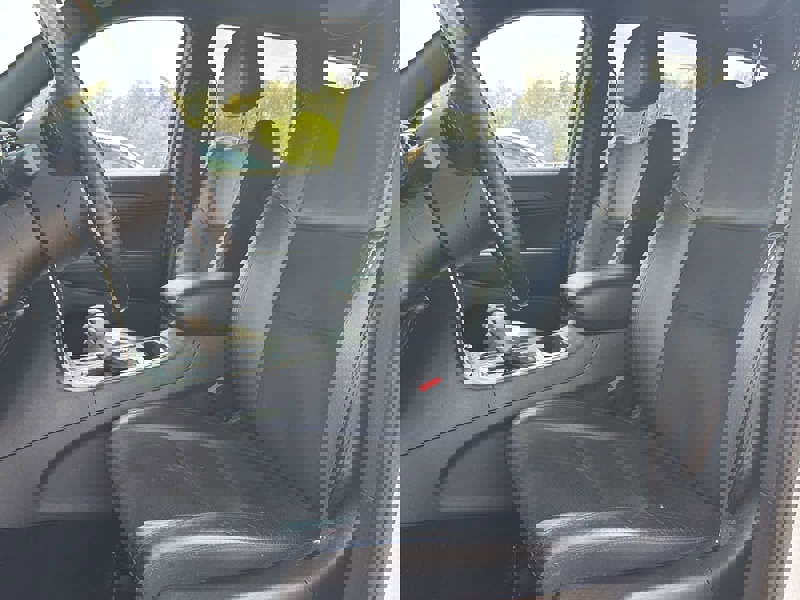 Used 2021 Jeep Grand Cherokee Laredo X AWD/4WD image 12