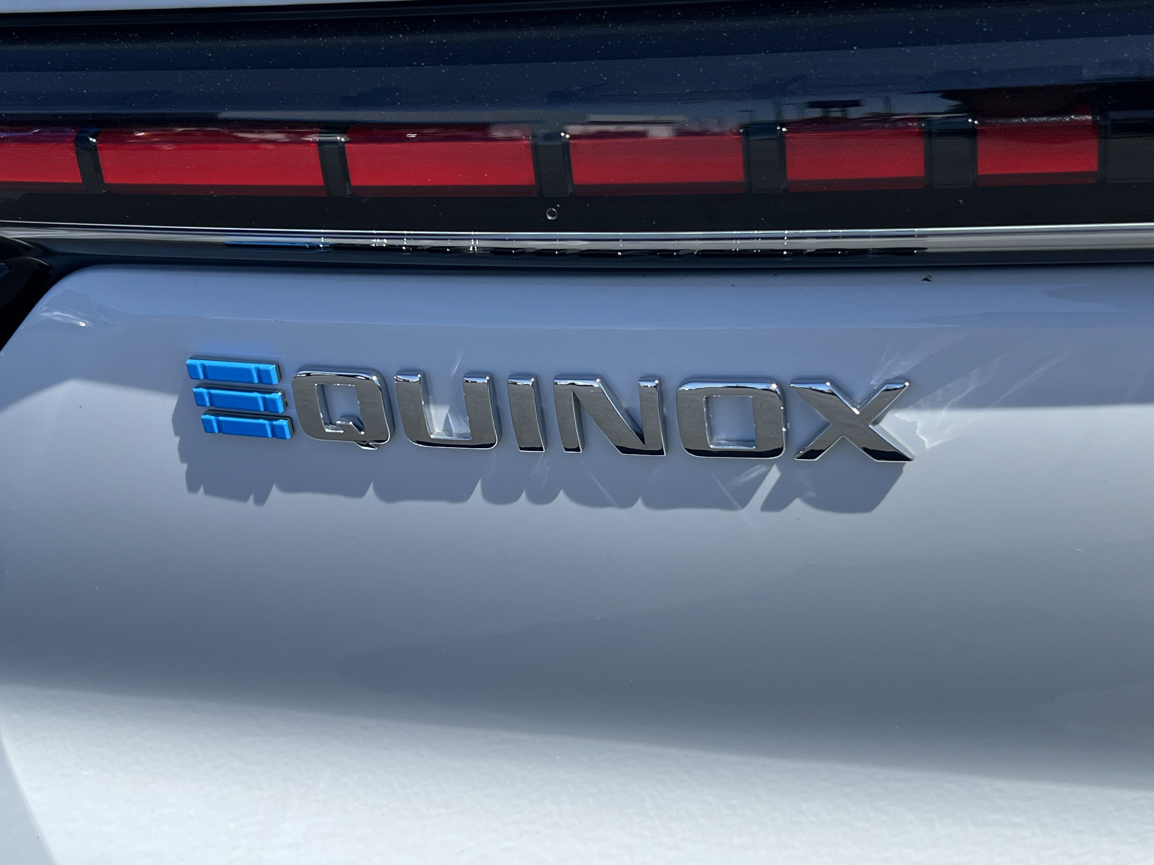 New 2026 Chevrolet Equinox EV LT FWD image 9