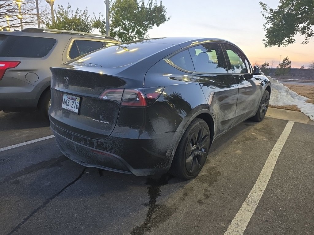 Used 2022 Tesla Model Y Long Range image 4