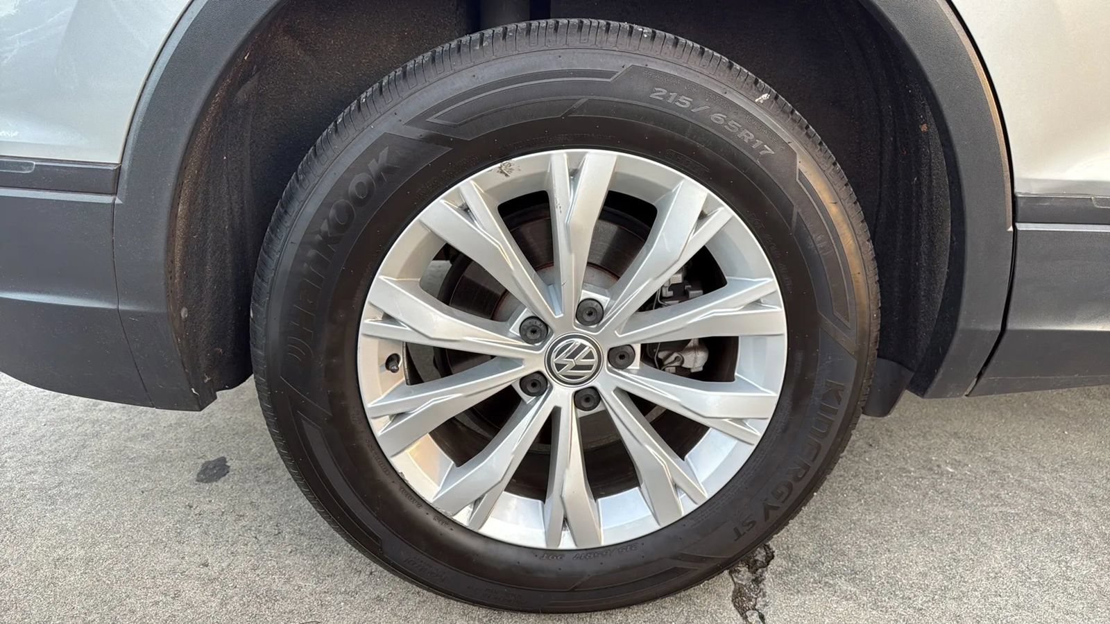 Used 2020 Volkswagen Tiguan S FWD image 24