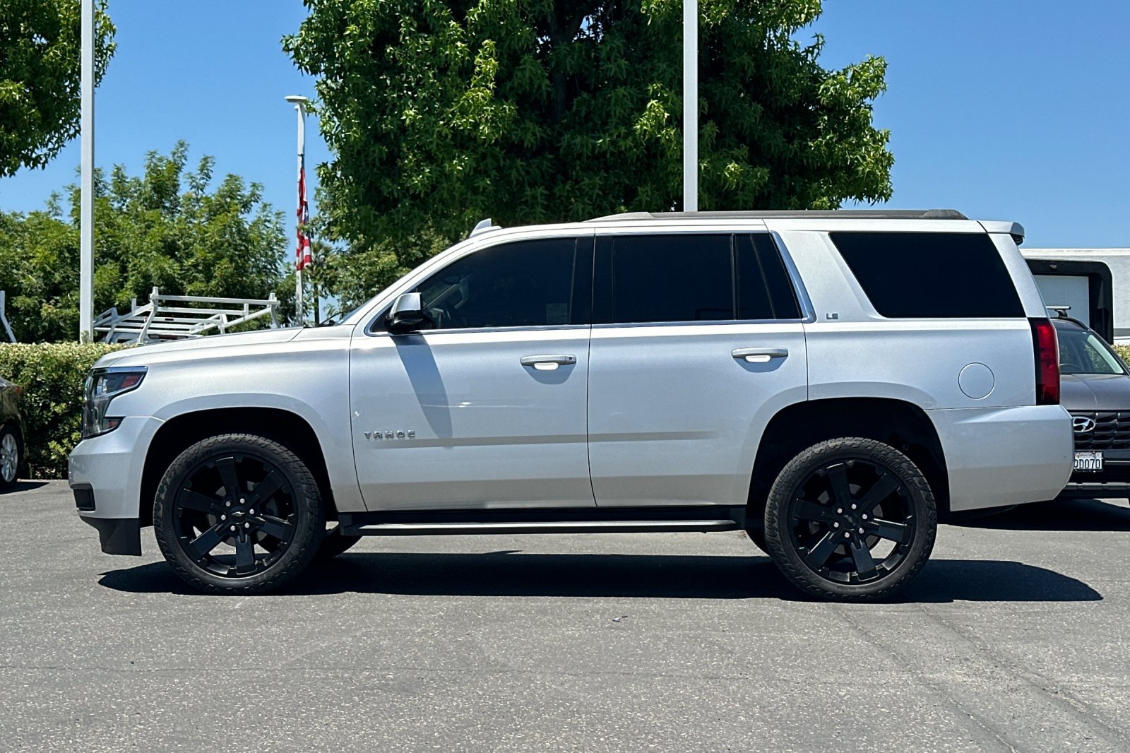 Used 2016 Chevrolet Tahoe LS RWD image 7