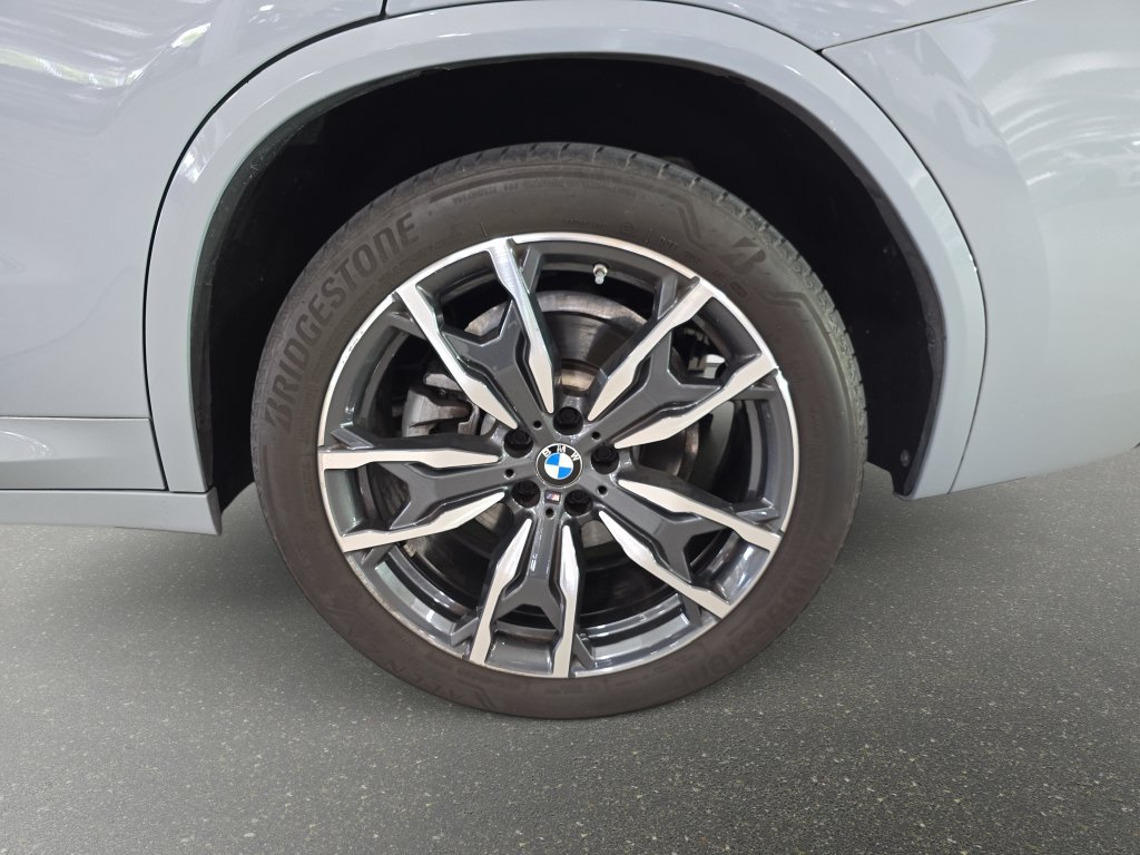 Used 2024 BMW X3 sDrive30i w/ M Sport Package RWD image 32