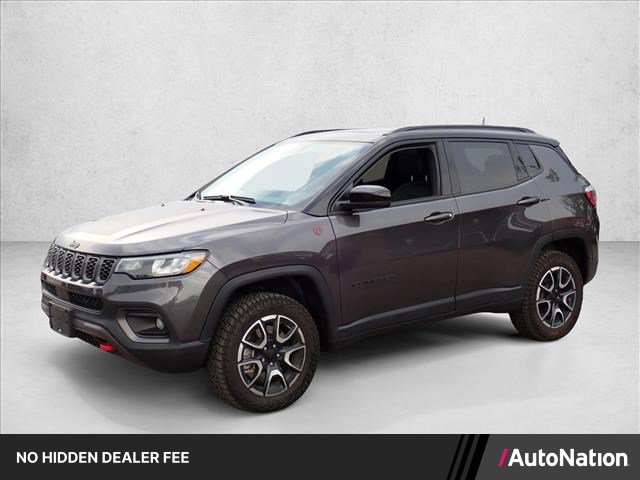 Used 2024 Jeep Compass Trailhawk w/ Sun and Sound Group AWD/4WD image 1