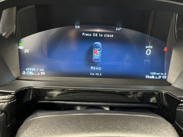 Certified 2023 Lincoln Corsair AWD w/ Equipment Group 101A image 17