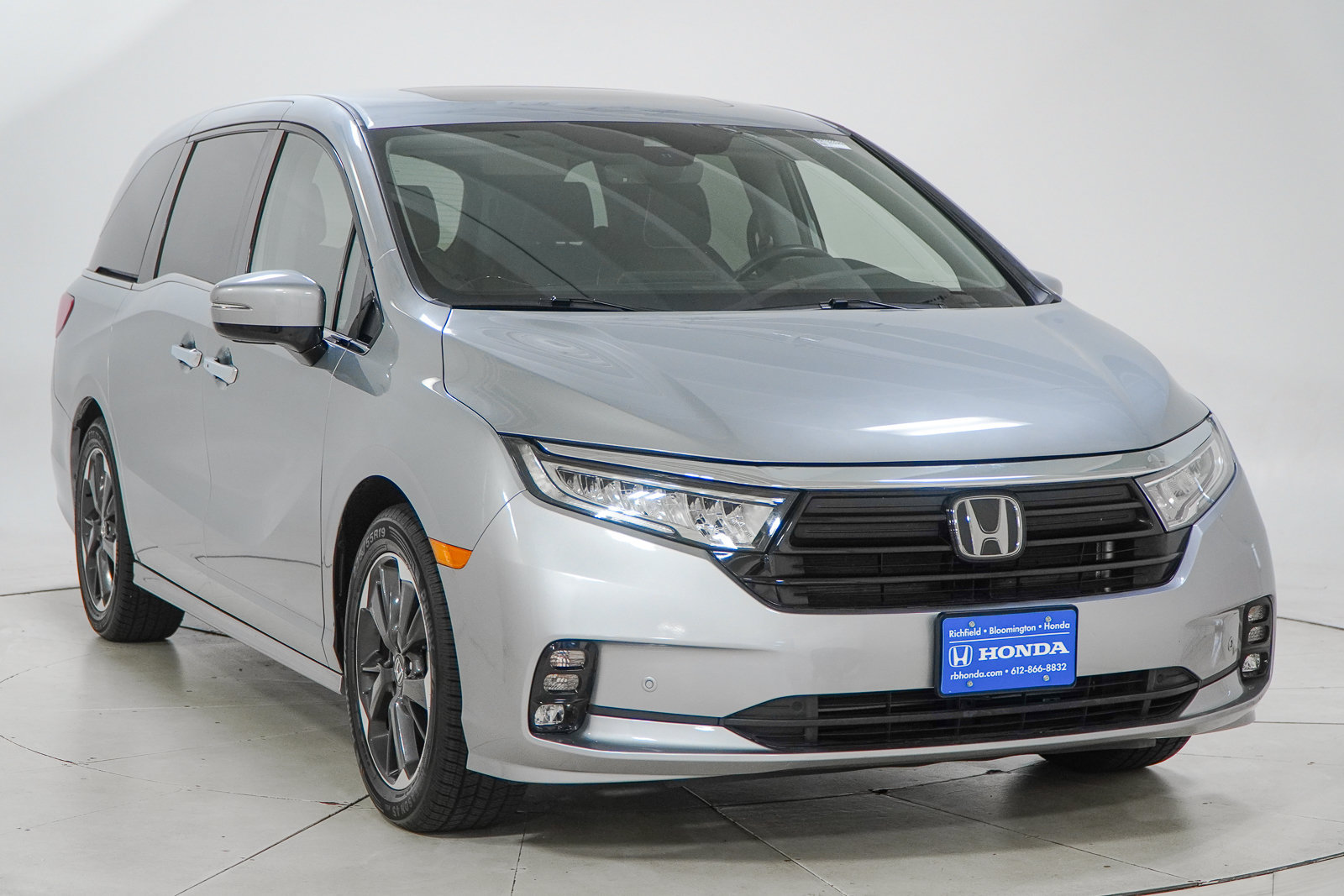 Used 2024 Honda Odyssey Elite image 17