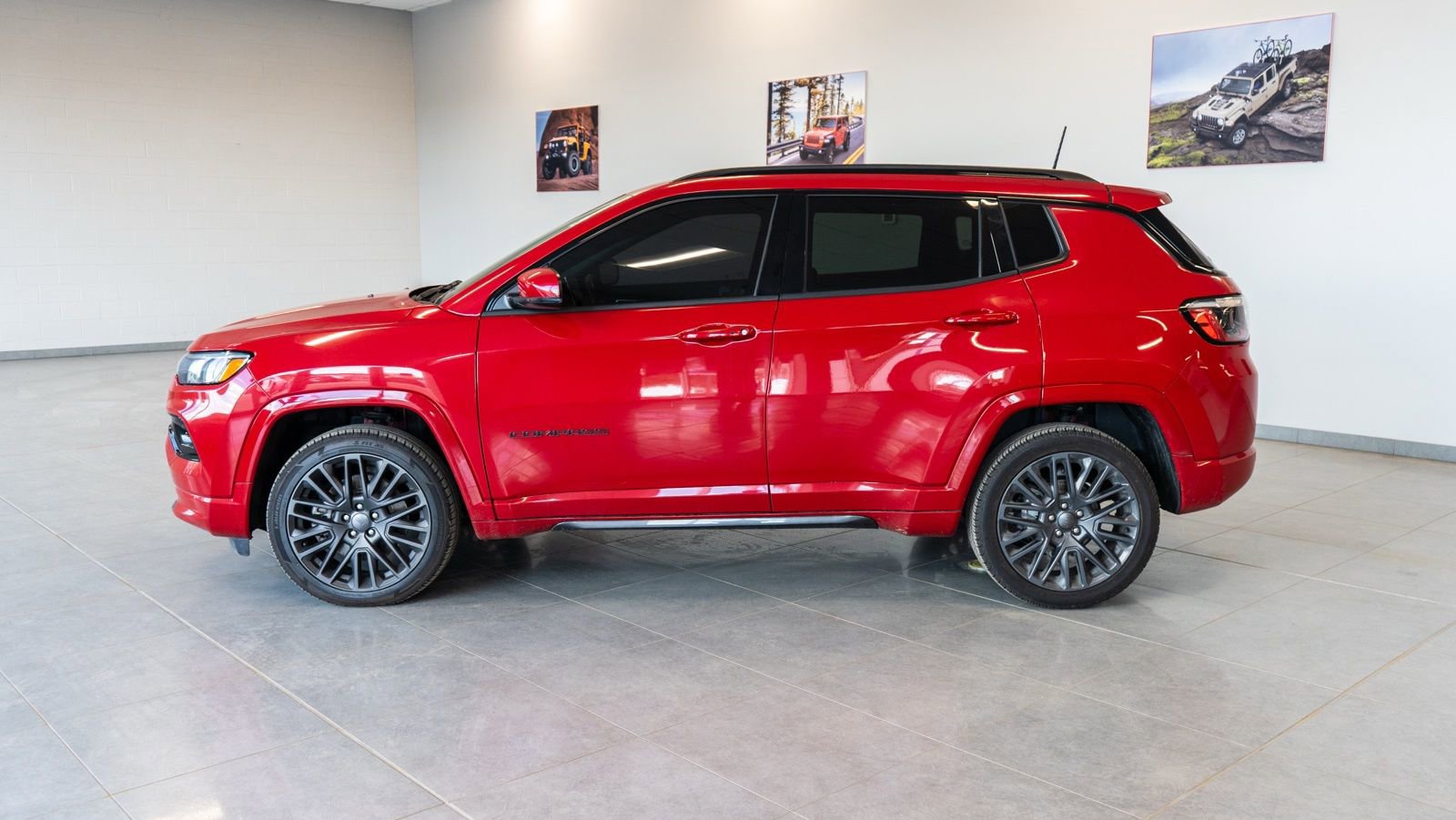 Used 2023 Jeep Compass High Altitude image 8