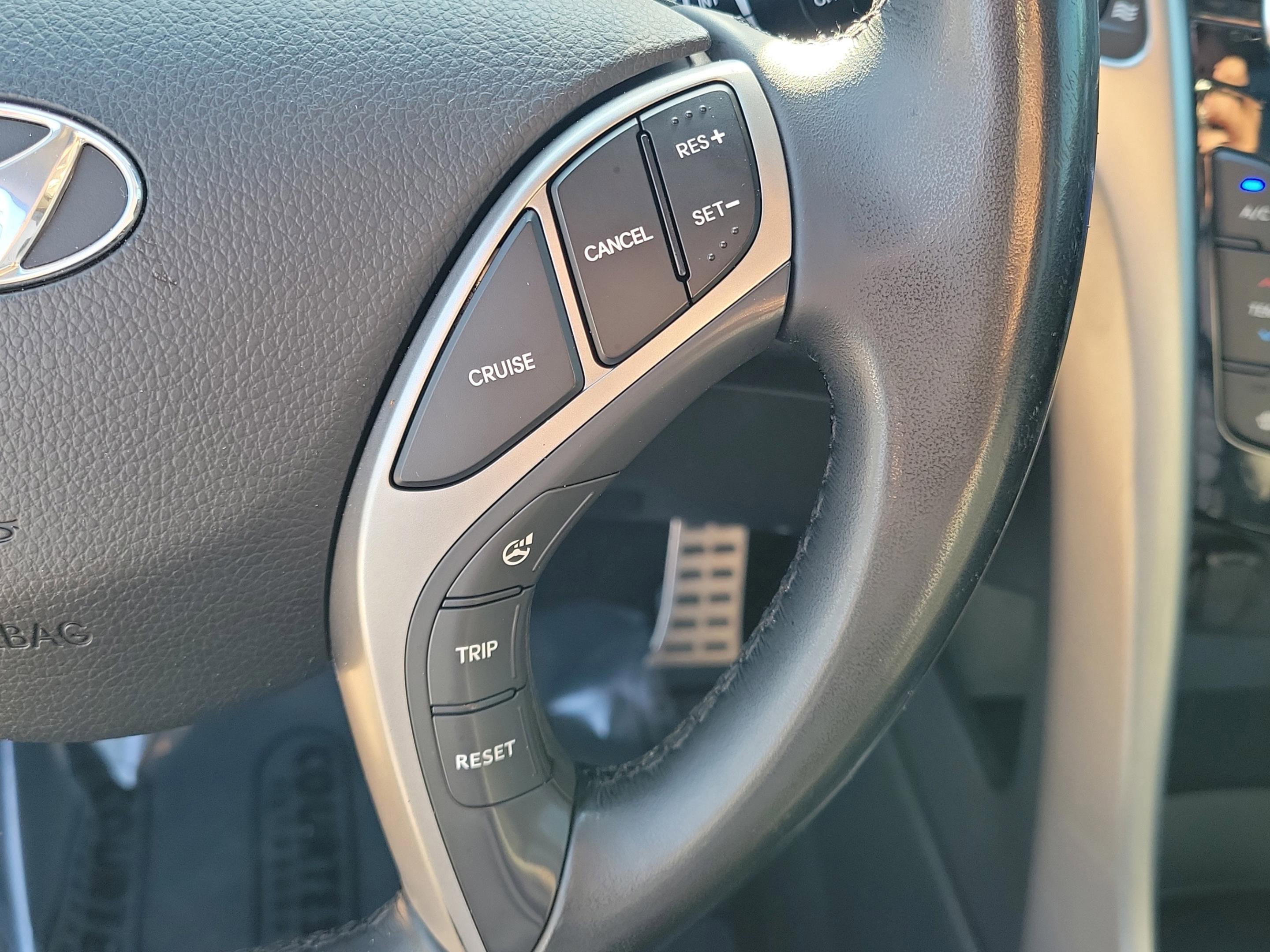 Used 2014 Hyundai Elantra GT w/ Option Group 03 image 26