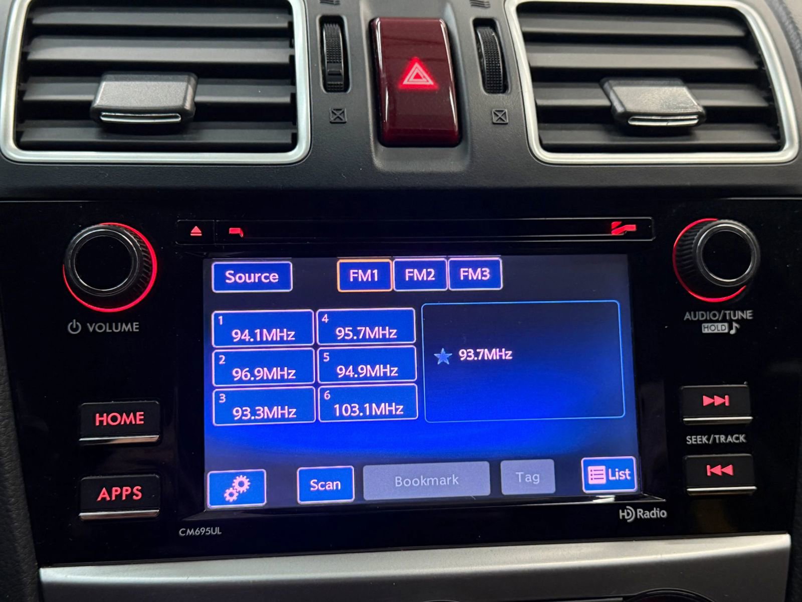 Used 2017 Subaru Crosstrek 2.0i Premium image 32