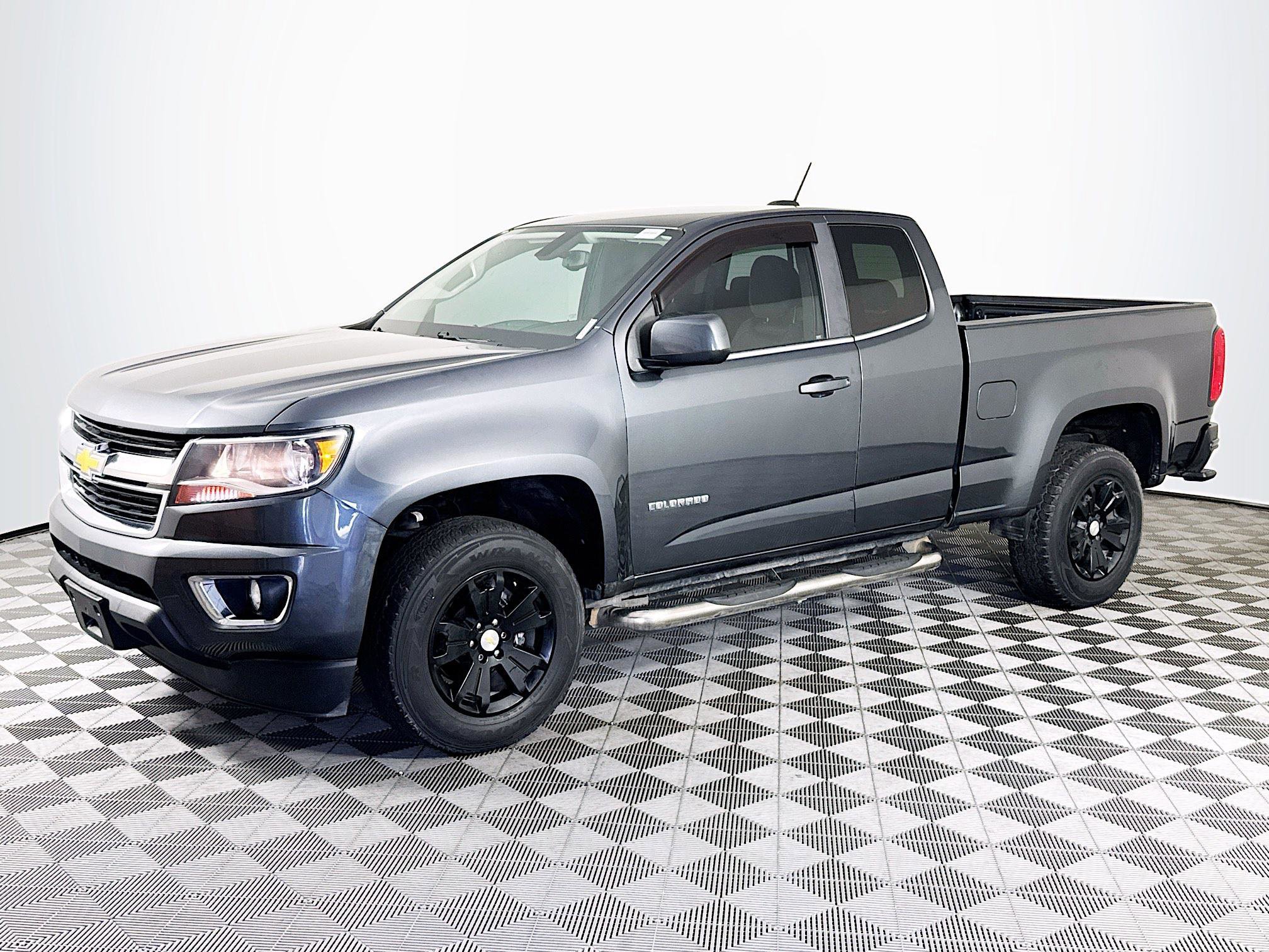 Used 2016 Chevrolet Colorado LT w/ LT Convenience Package RWD image 4