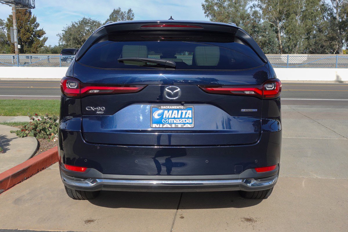 Certified 2024 MAZDA CX-90 Plug-In Hybrid w/ Premium Pkg image 6