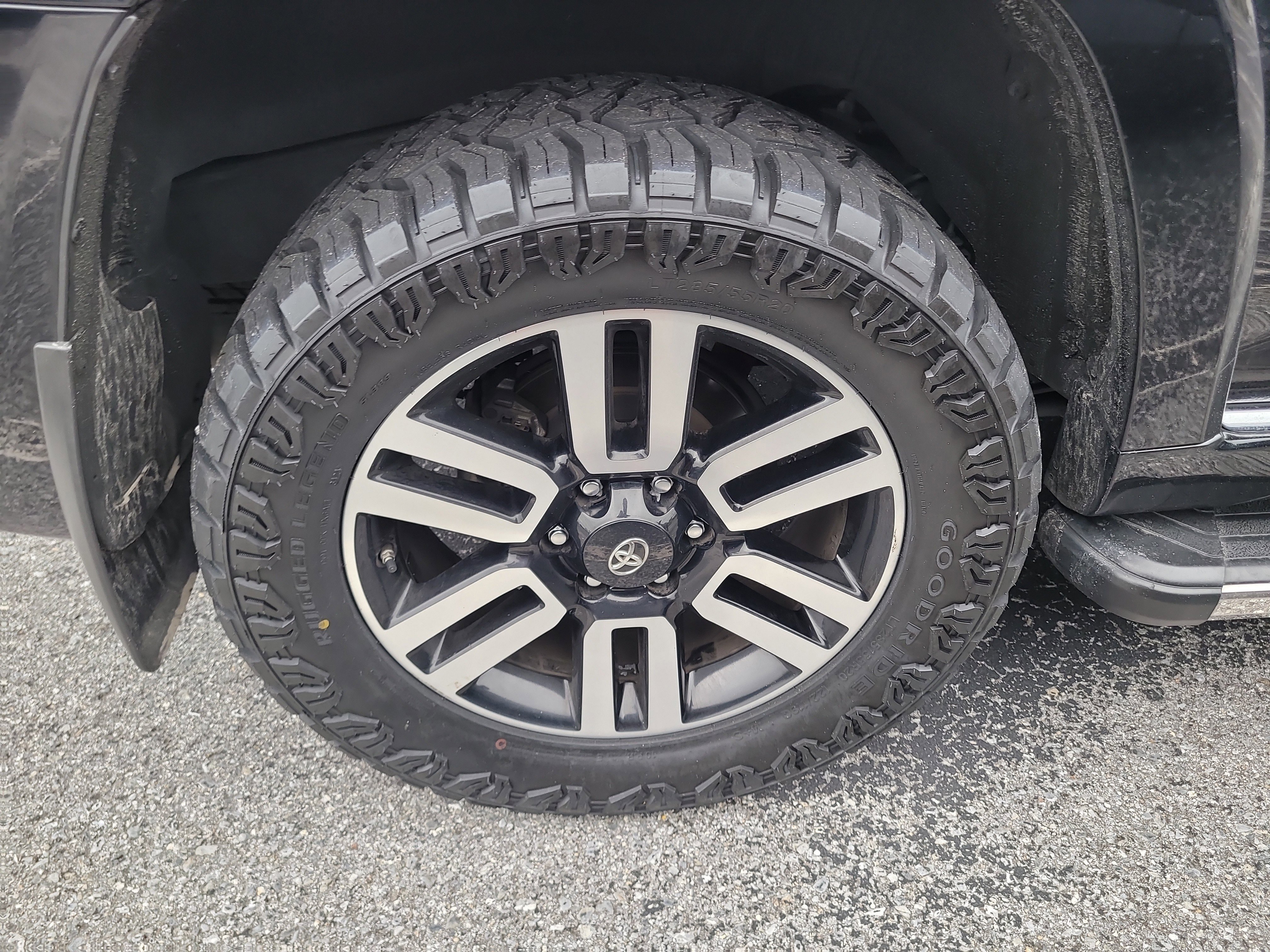 Used 2021 Toyota 4Runner Limited AWD/4WD image 8