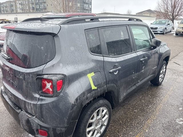 Used 2023 Jeep Renegade Latitude w/ Premium Group image 6