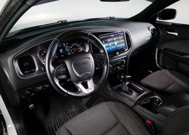 Used 2019 Dodge Charger SXT image 17