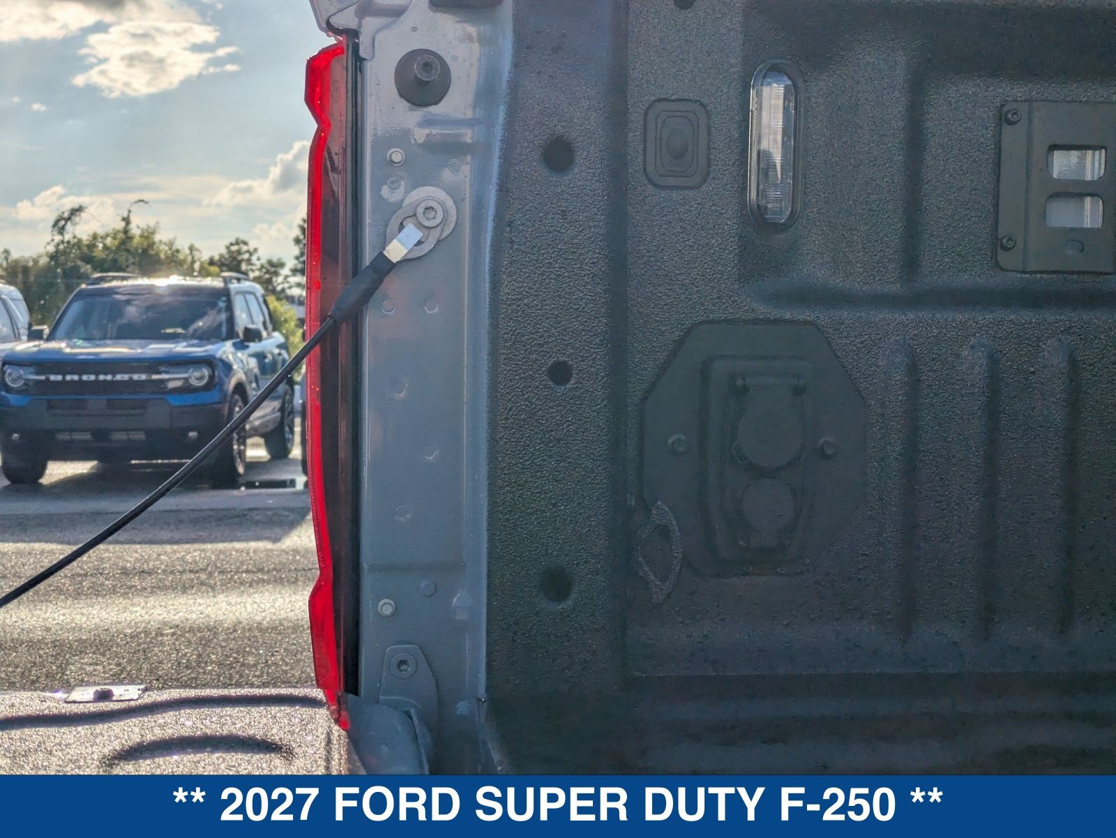 New 2027 Ford F250 Platinum w/ Tremor Off-Road Package AWD/4WD image 16