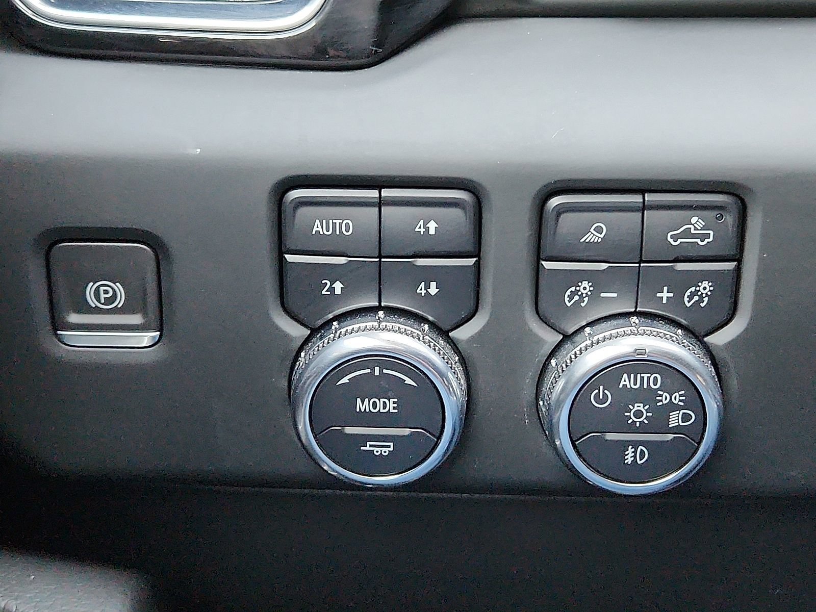Used 2024 GMC Sierra 1500 Denali w/ Denali Reserve Package AWD/4WD image 15