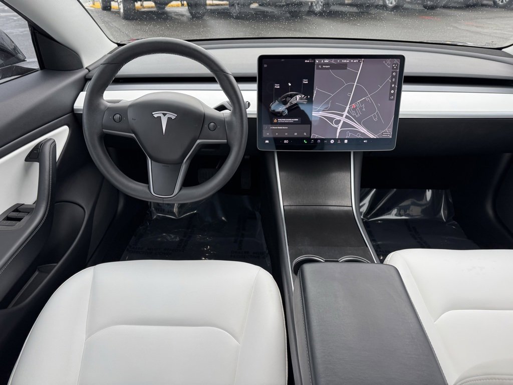 Used 2019 Tesla Model 3 Performance image 5