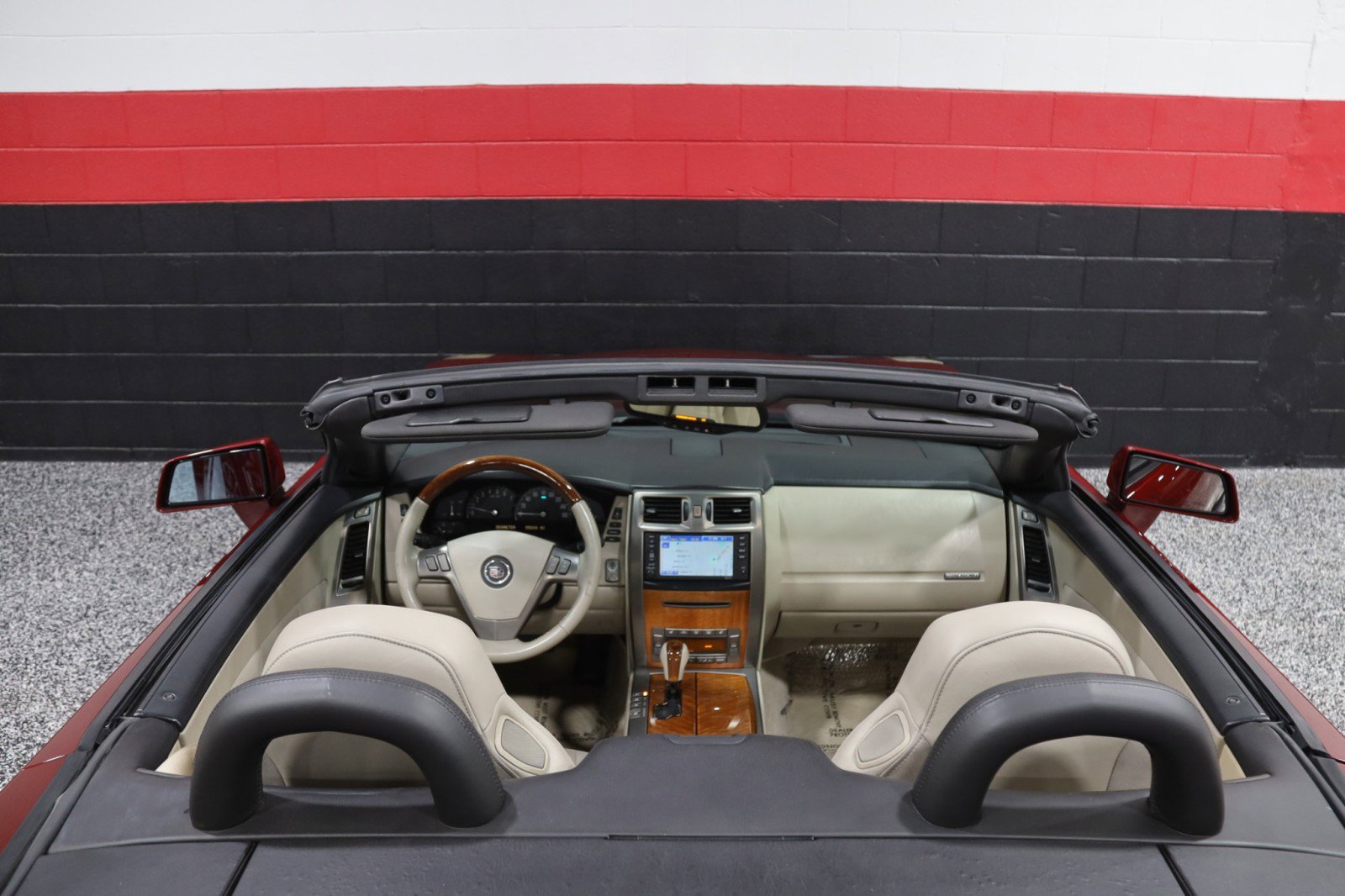 Used 2006 Cadillac XLR image 42