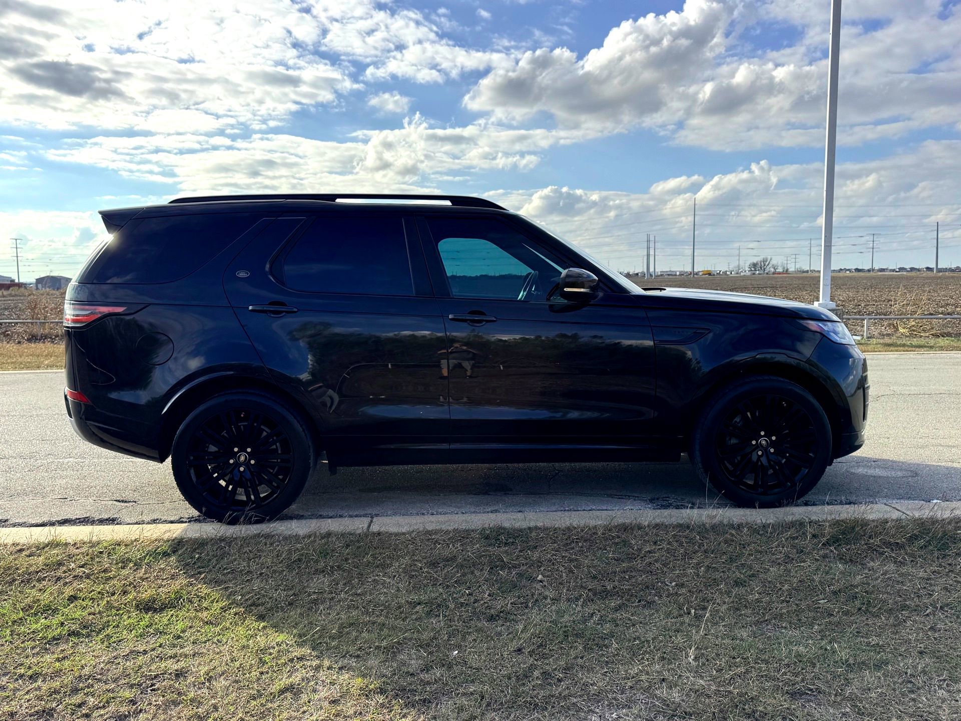 Used 2018 Land Rover Discovery HSE image 5