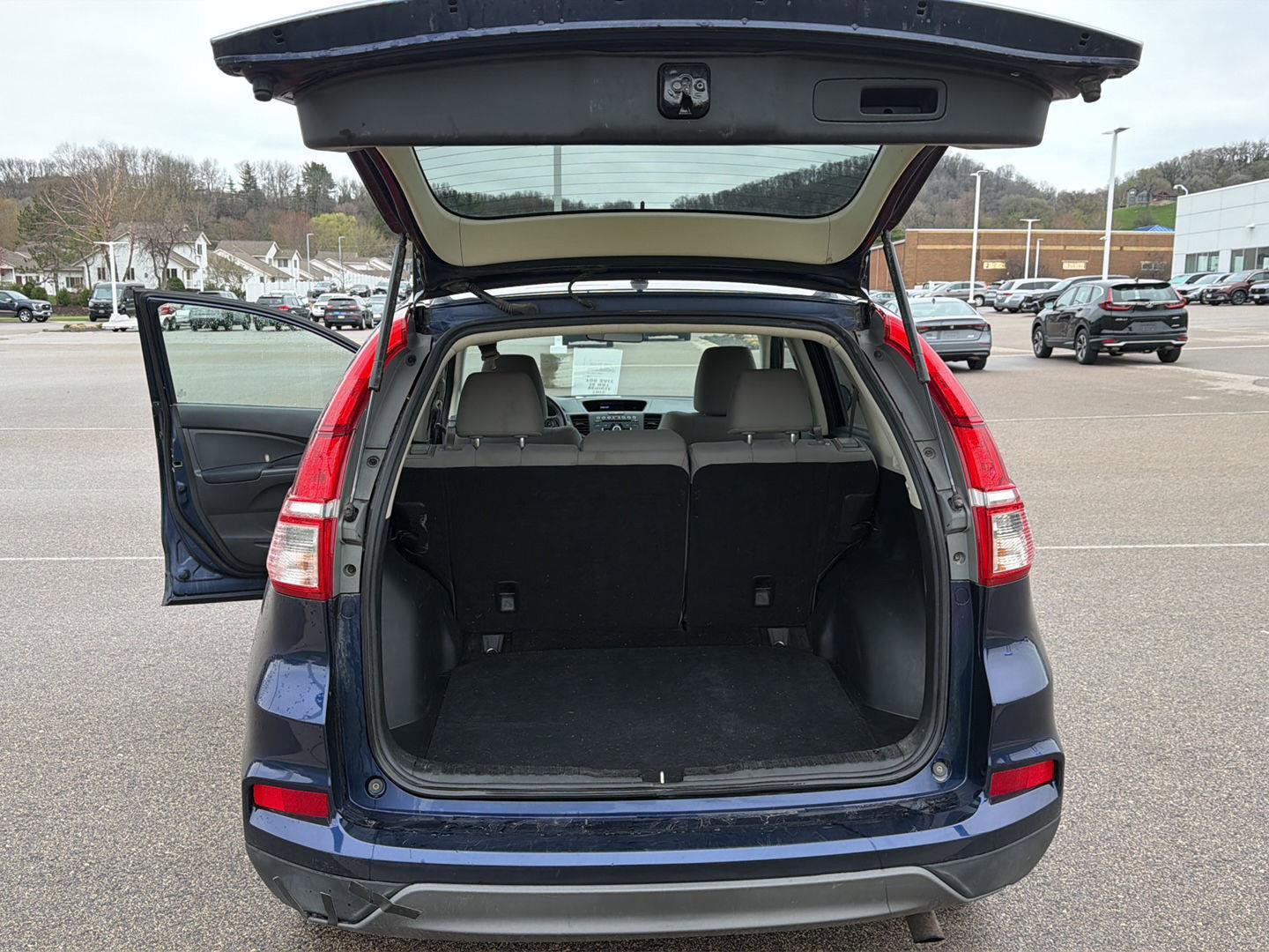 Used 2016 Honda CR-V SE image 10