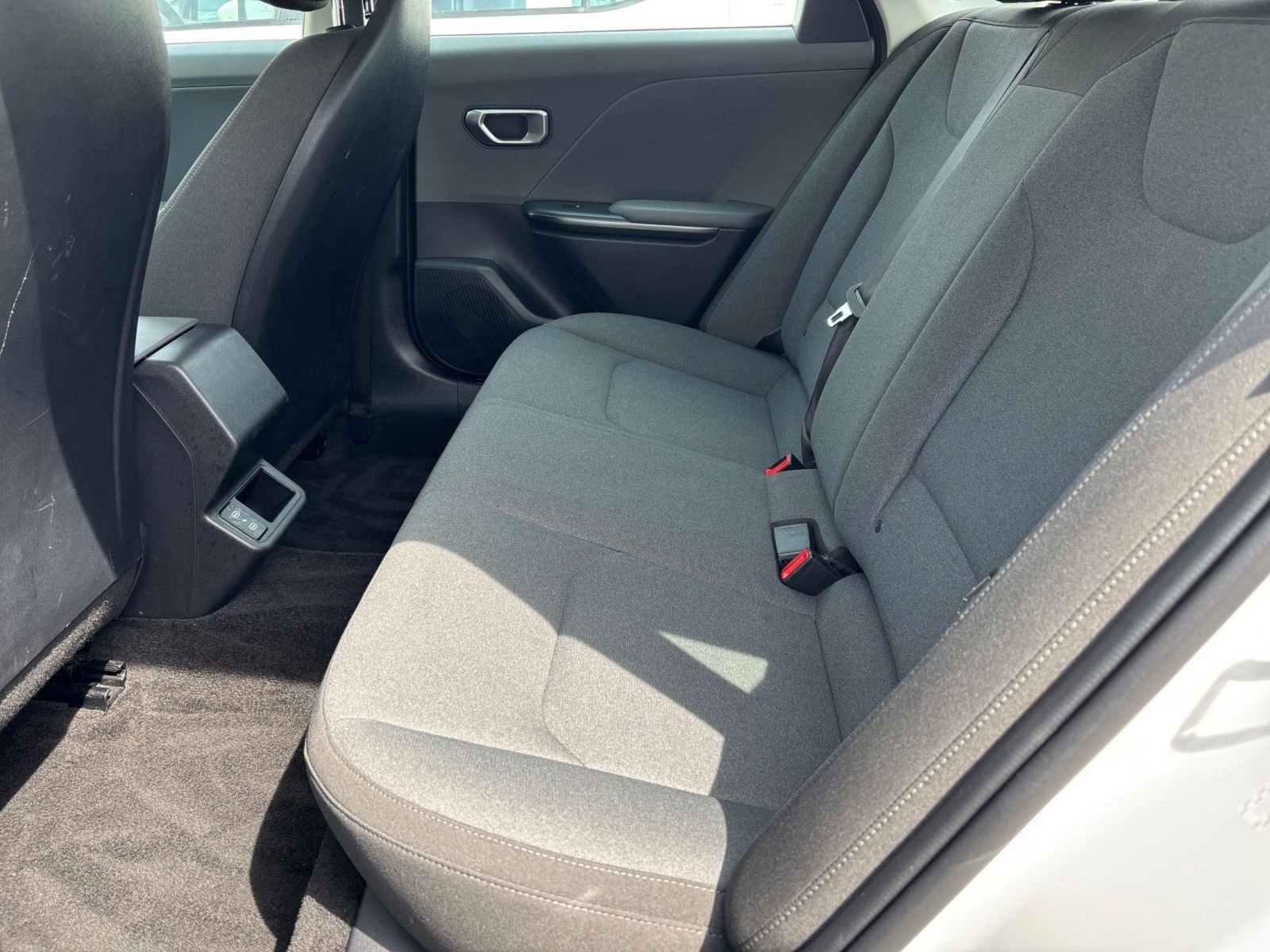 Used 2025 Kia K4 FWD image 25