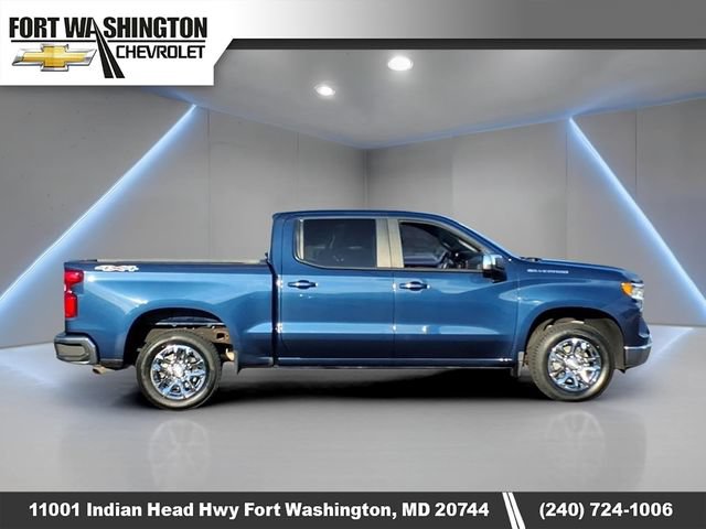 Used 2022 Chevrolet Silverado 1500 LT AWD/4WD image 2
