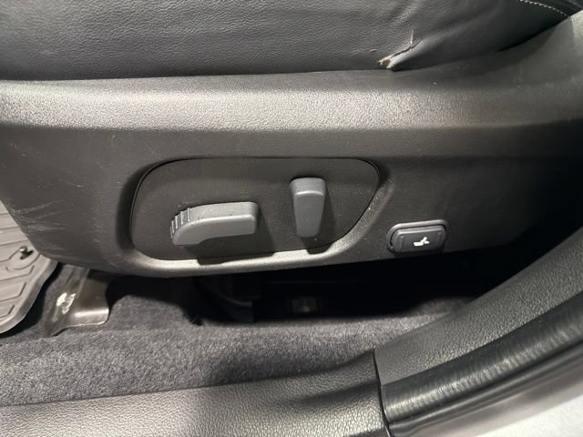 Used 2015 Subaru Forester 2.5i Limited AWD/4WD image 13
