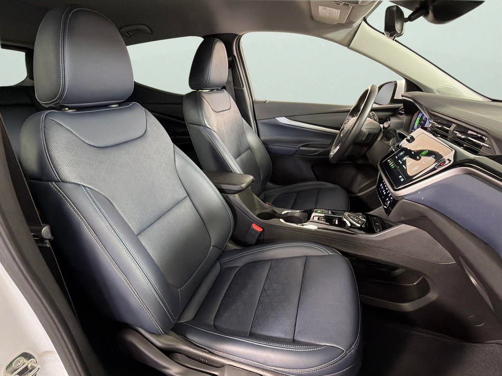 Used 2023 Chevrolet Bolt EUV Premier FWD image 34