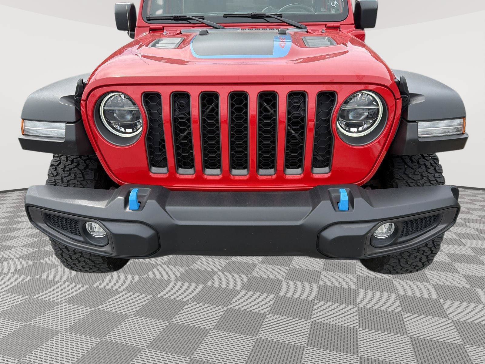 Used 2022 Jeep Wrangler Unlimited Rubicon 4xe w/ Cold Weather Group AWD/4WD image 5