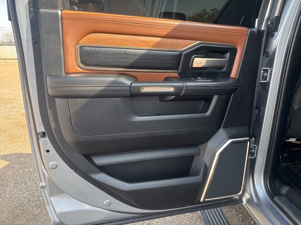 Used 2023 RAM 2500 Limited AWD/4WD image 31
