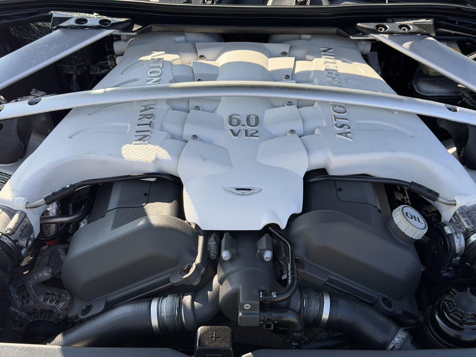 Used 2009 Aston Martin DBS Coupe RWD image 19